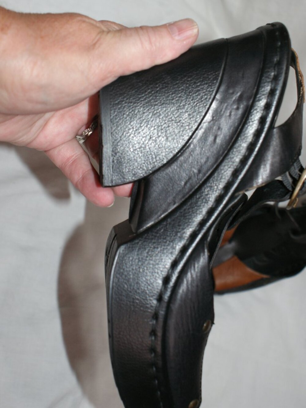 Born Leather Wedge 2-Tone Platform Sandals - Black & Tan - Size 8 - BRAND NEW - Picture 6 of 16